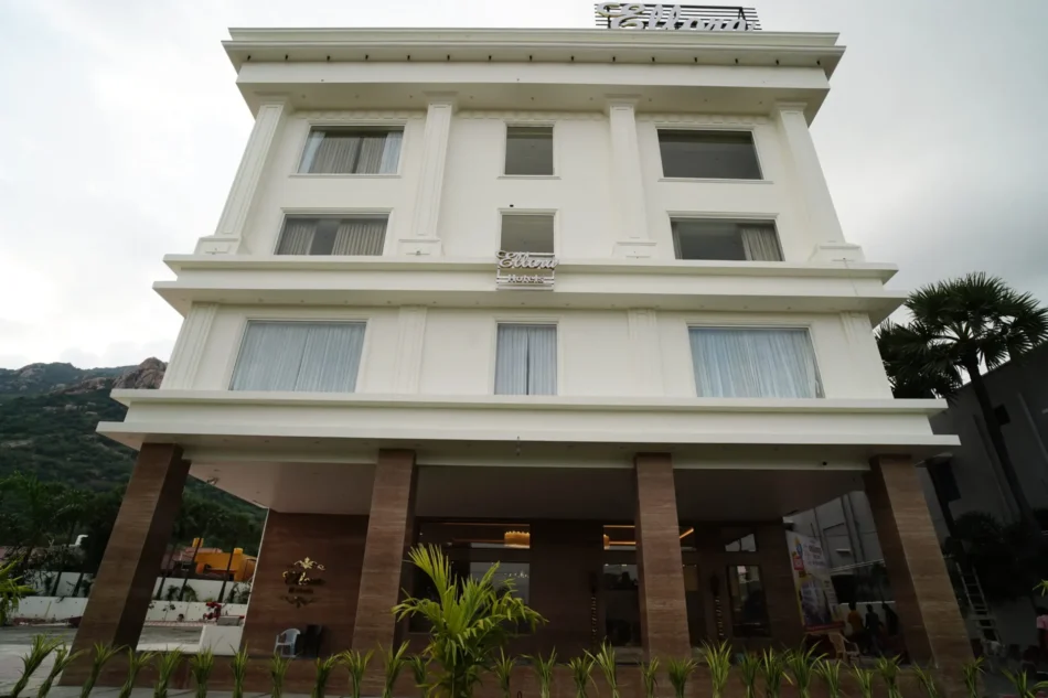 Hotel Stay in Tiruvannamalai – 10 Reasons You’ll Feel the Difference at Ellora Hotels