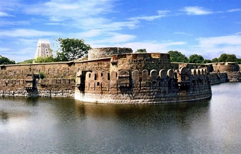 Planning a Vellore Fort Visit? Make Ellora Hotels Your Comfortable Base