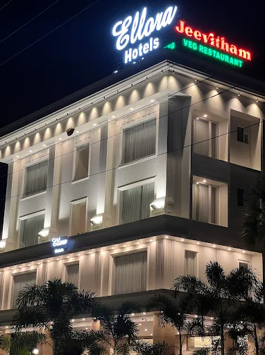 Where Can I Find Rooms with Wi-Fi and Breakfast Included in Tiruvannamalai?