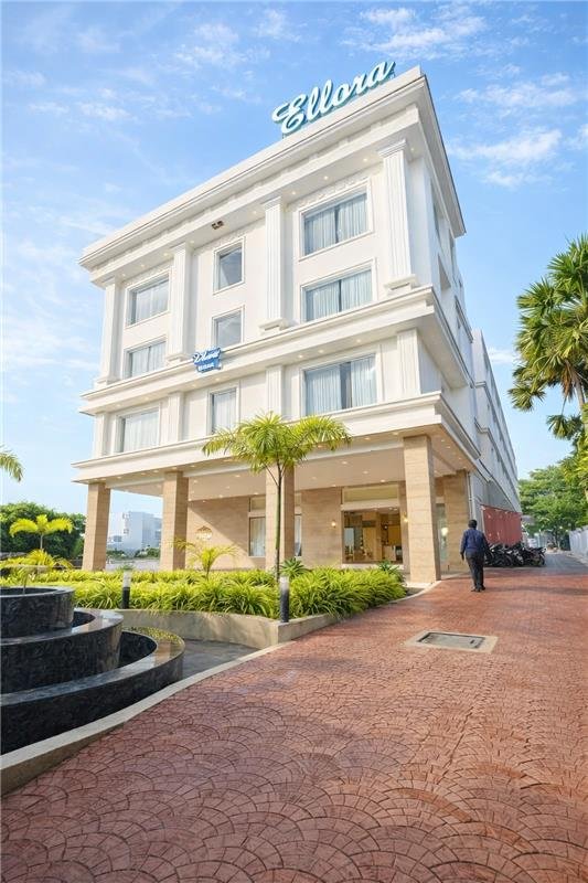 Celebrate the Festival Season at a Tiruvannamalai Famous Hotel